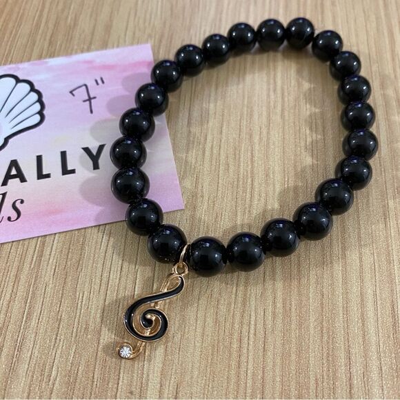 Handmade black onyx & treble clef music charm bracelet // 7” // genuine crystal - Picture 2 of 3